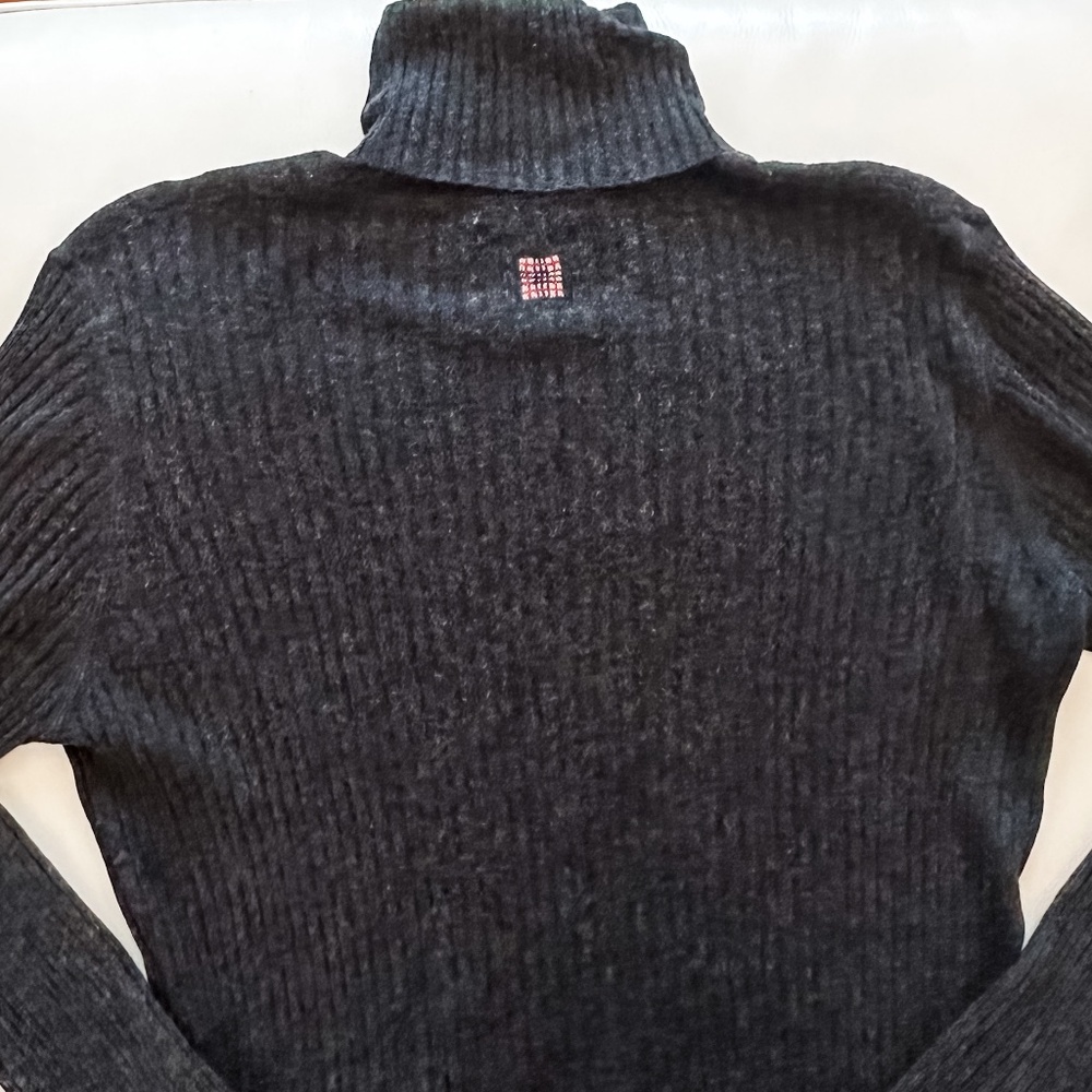 ✨ Burberry Ribbed Turtleneck Sweater ✨ Silk Wool Cashmere Blend | Size Large - Picture 3 of 5